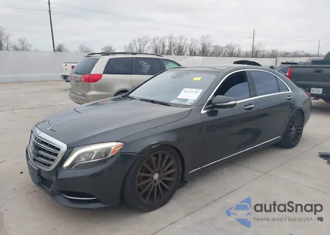 2015 Mercedes-Benz S 550 z USA, uszkodzony, nr VIN WDDUG8CB8FA203235